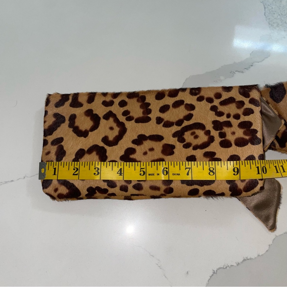 Valentino pony hair fur leopard bow clutch - Picture 7 of 11